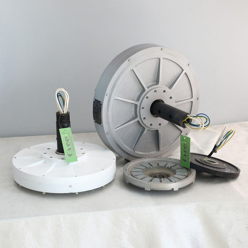 เครื่องกําเนิดแม่เหล็กถาวรแบบ Axial Flux ที่ไม่มีแกน มีแรงหมุนเริ่มต้นต่ํา มีประสิทธิภาพสูงและออกแบบไม่ต้องบํารุงรักษา