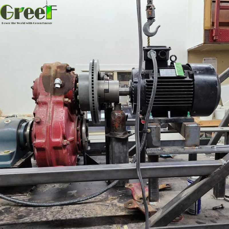 คอนโทรลเลอร์แบบ Off Grid ขนาด 343 x 605 x 970 มม. พร้อม AHCC และวิธีการปลดโหลดแบบ PWM