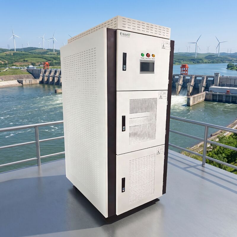 เครื่องควบคุมระบบเกรดที่มีจอสัมผัส LCD ติดตามความผิดพลาดทางพื้นดิน และช่วงความแรงไฟฟ้าเข้าแบบ 240-550V DC