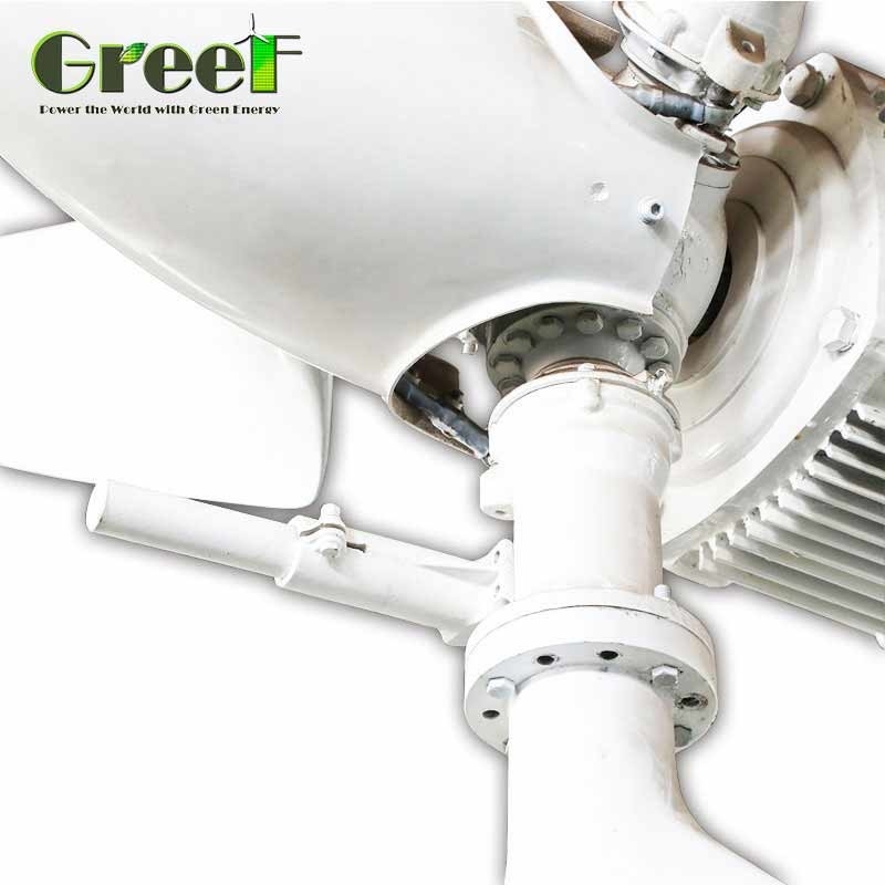 Solar Hybrid Horizontal Pitch Control เครื่องกำเนิดไฟฟ้ากังหันลม 5kw สำหรับ Home