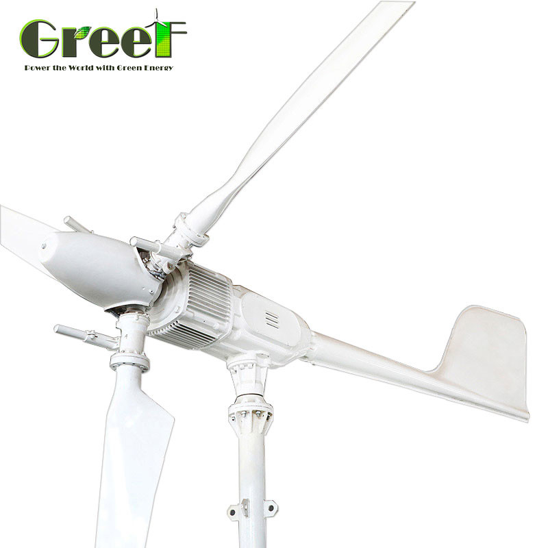 Solar Hybrid Horizontal Pitch Control เครื่องกำเนิดไฟฟ้ากังหันลม 5kw สำหรับ Home